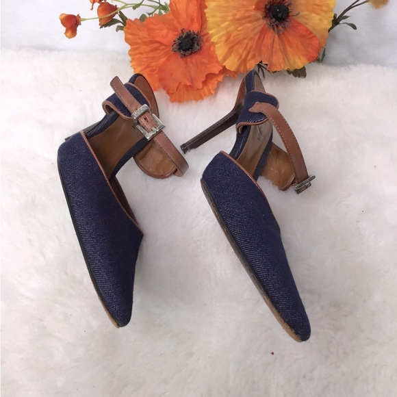 BCBGMaxAzrsria pointy toe Denim sling back Blue heels very cute Size 8B - Picture 5 of 7